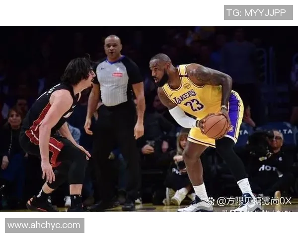 17马刺与凯尔特人激战正酣球迷期待精彩对决与历史交锋 17马刺与凯尔特人激战正酣球迷期待精彩对决与历史交锋